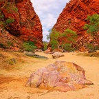 Simpsons Gap - Australia H075 (sizes: 600x600; 900x900; 1080x1080mm)